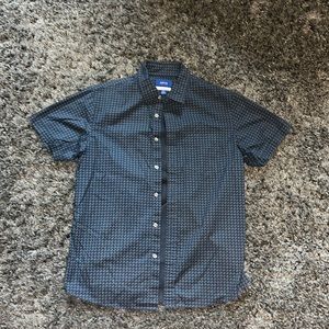 Bundle of 3 beach dress shirts